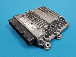 Unité de contrôle moteur Volvo V50 S40 II 2.0D OEM 30729065A