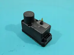 Keskitulppapumppu OEM 1H0962257E VW Passat B4:lle