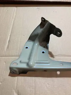Support d'aile SEAT ATECA OEM 575821167 Gauche Avant