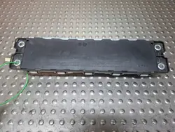 Kuljettajan polvipussi OEM S26372947 Mercedes GLC