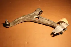 Braccio di controllo anteriore sinistro Mercedes CLA 118 A1183309500