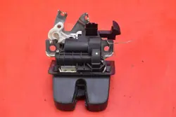 Takaluukun lukko OEM 3G0827505C VW Passat B8 Farmarille