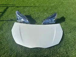 TOYOTA YARIS 3 III P13 2011-20 Motorhuv