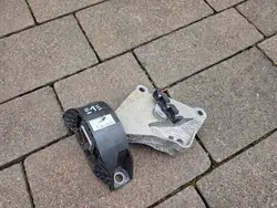 Supporto Motore CLIO IV 0.9 TCE CAPTUR SANDERO II OEM