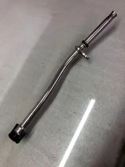 Tuyau de remplissage d'huile OEM A7003703700 Mercedes-Benz
