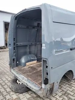 BLOTNIKTYLMAS bakskärm för Renault Master III