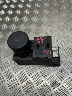 Central låspump OEM 8L0862257 för Audi A3 8L/A4 B5