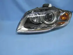 Phare gauche Audi A4 B7 8E0 Bi-Xénon