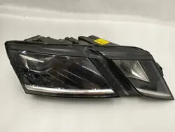 Farol direito Skoda Octavia III Lift Full LED