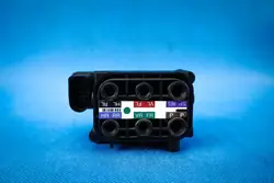 Pneumatiikkaventtiiliyksikkö OEM 4H0616013A Audi A6/A7/A8