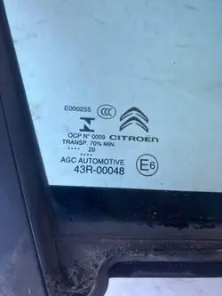 OEM SZYBA TRÓJKĄT DRZWI PRAWY PRZÓD CITROEN C3 III 20ROK