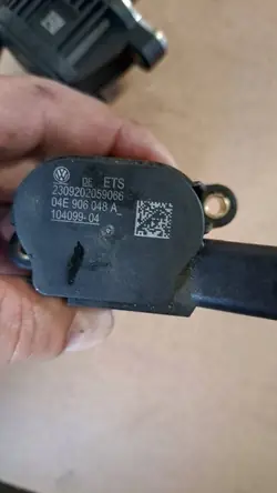 Soupape électromagnétique OEM 04E906048A pour 1.5 TSI