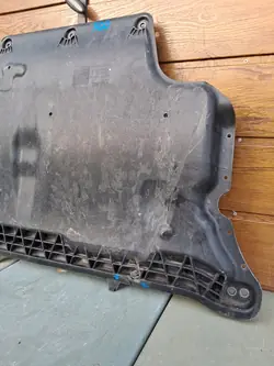 Capa do Motor Frontal VW Passat B8 3Q0825902B 3Q0825901B