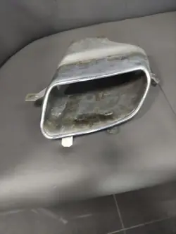 Punta de escape izquierda OEM 31425018 Volvo XC60 I Lift