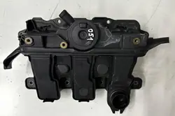 OEM 118300724R Tampa de Válvulas para Megane III 1.6 DCI