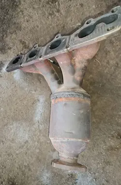 Catalyseur OEM 24407027 pour Opel Vectra C 2.2 essence