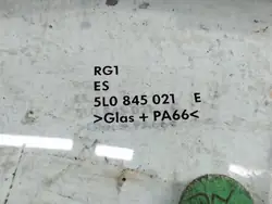 Vitre avant gauche SKODA YETI 5L 5L0845021E