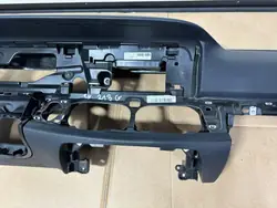 Instrumentpanel OEM A2136809404 för Mercedes E-klass W213