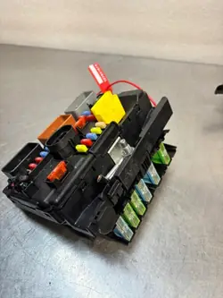 BSM R09 Module Citroen Peugeot 9667199780