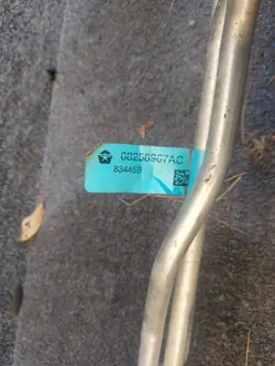 OEM 68258967AC Växellådsrör för Jeep Grand Cherokee