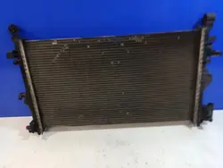 Waterkoeler Saab 9-5 2011 OEM 13241726