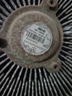 Ventilateur Mercedes Actros MP4 OEM A4702000422 - Occasion
