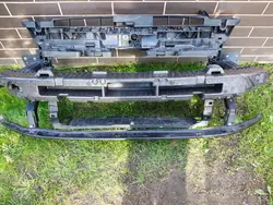 VW GOLF VIII 8 Refuerzo Frontal 5H0