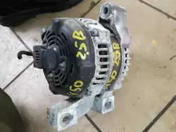Alternateur VOLVO V50 S40 II C30 C70 2.4B OEM 30667103