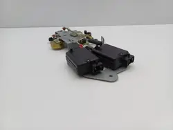 OEM DRC96097 Luistava Oven Lukon Aktuaattori Vasen Etu