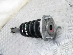 Mercedes W205 Etu Oikea Jousitus OEM 212/242