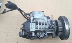Volvo V70 I 2.5 TDI ruiskutuspumppu OEM 074130110M