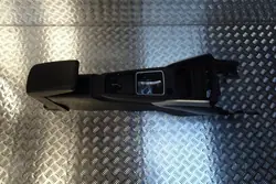 Audi Q2 81A S-Line Armsteun OEM Q2PODŁOKIETNIK