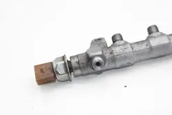 Inspuitrail OEM 03L130089Q voor Audi A4 1.97L Diesel