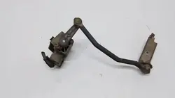 Motor de nivelación faro Volvo OEM 7G9N3C438AA Usado