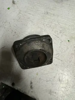 Soporte de caja Mercedes OEM 256011 para ML W166