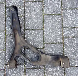 Bras de Suspension Avant Droit VW Touareg 7L