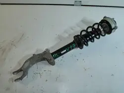 AUDI A4 B9 A5 F5 Rechte Stoßdämpferhalterung 8W0413038