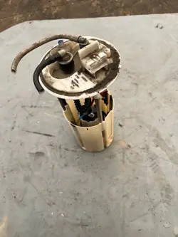 Bomba de combustible Fiat Doblo OEM 0580303082 flotador