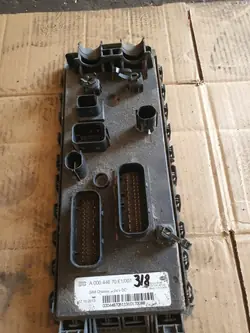 Computador de luzes Mercedes Actros MP4 OEM A0004467061