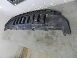 Écran de pare-chocs avant Renault Arkana OEM 622357174R