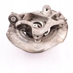 BMW X3 G01 Pyörännapakiinnike OEM 6871028 Oikea Taka