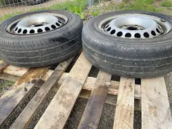 VW OEM 7H8601027D Fram höger stötdämparfäste