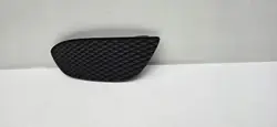 MERCEDES C-KLASA 205 VORDERER RECHTER GRILL A2058850823