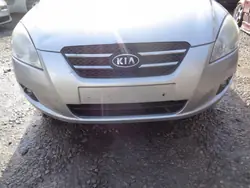 OEM Etupuskurisarja Kia Ceed 2006-