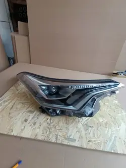 Rechter koplamp OEM MKJNBY64 voor Toyota CHR 2016-2019
