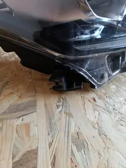 Farol direito OEM MKJNBY64 para Toyota CHR 2016-2019