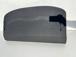Prateleira traseira de bagageira OEM 98257555ZD Peugeot 2008 II