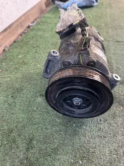 VOLVO V60 I 2.0 D Ilmastointikompressori 2010- OEM 258697