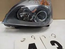 Phare Avant Gauche Renault Clio II 7701057656