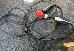 Cabo de carregamento Tesla OEM 1121254-00-D - Usado
